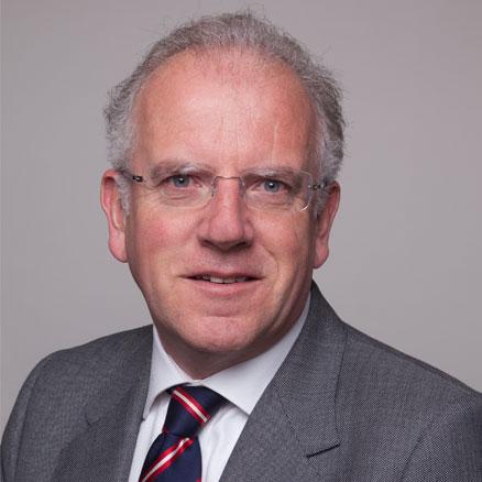 Richard  Petrie